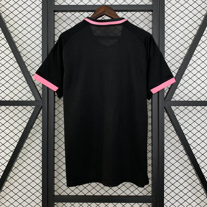 Real Madrid "Serpent Rosa" Limited Jersey