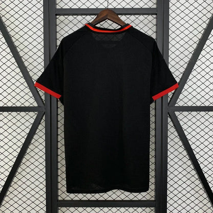 Real Madrid "Serpent Rojo" Limited Jersey