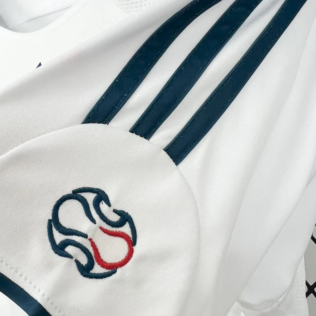 2006-2007 Retro Liverpool Away Jersey