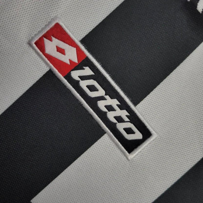 2001-2002 Retro Juventus Home Jersey