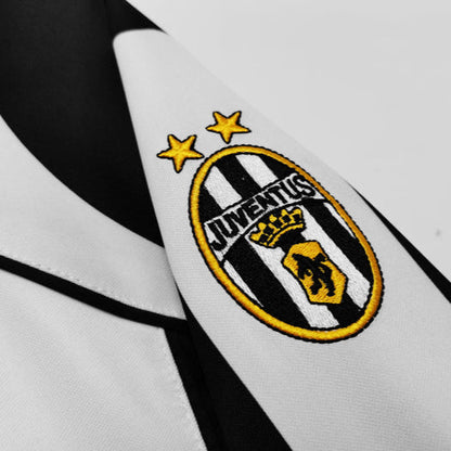 Juventus Retro 1997-1998 Long Sleeve Home Kit