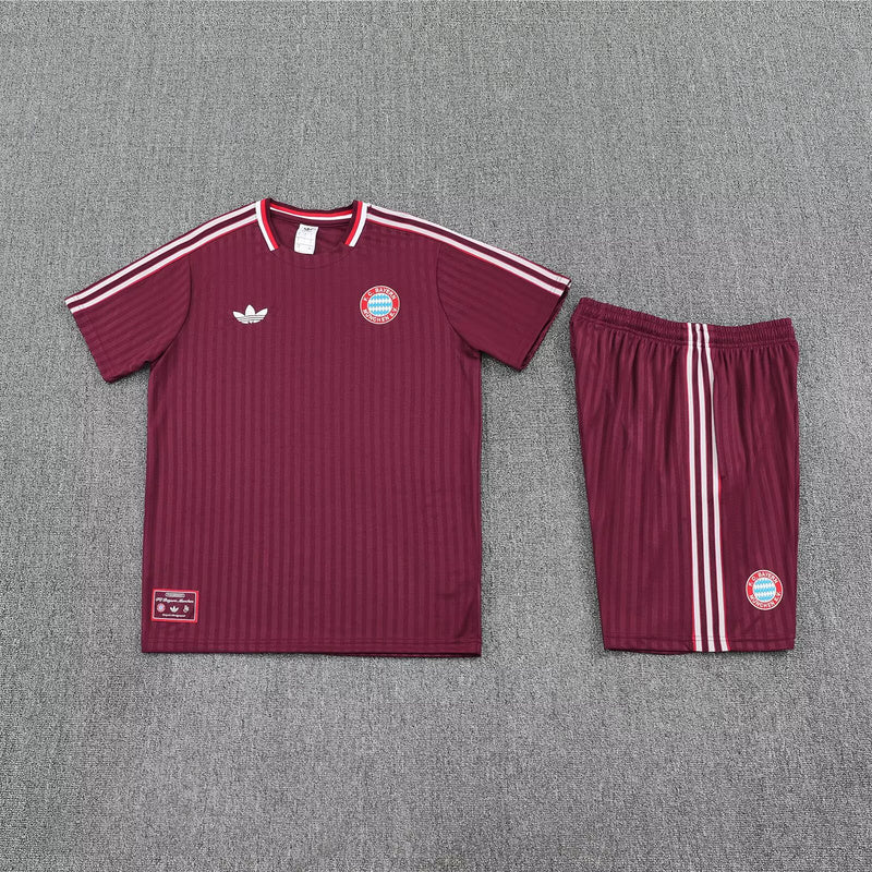 Bayern Munchen Retro Training Set