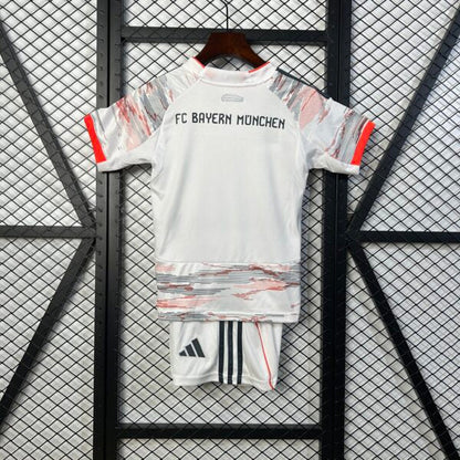 2025/2026 Bayern Munchen Away Kit Kids Size