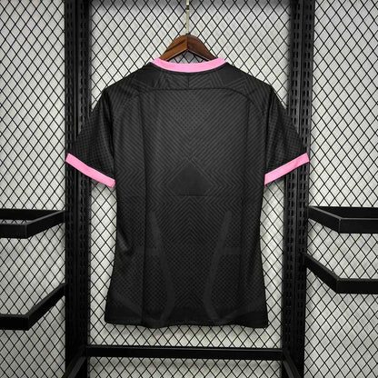 Inter Milan "Serpente Rosa" Limited Jersey