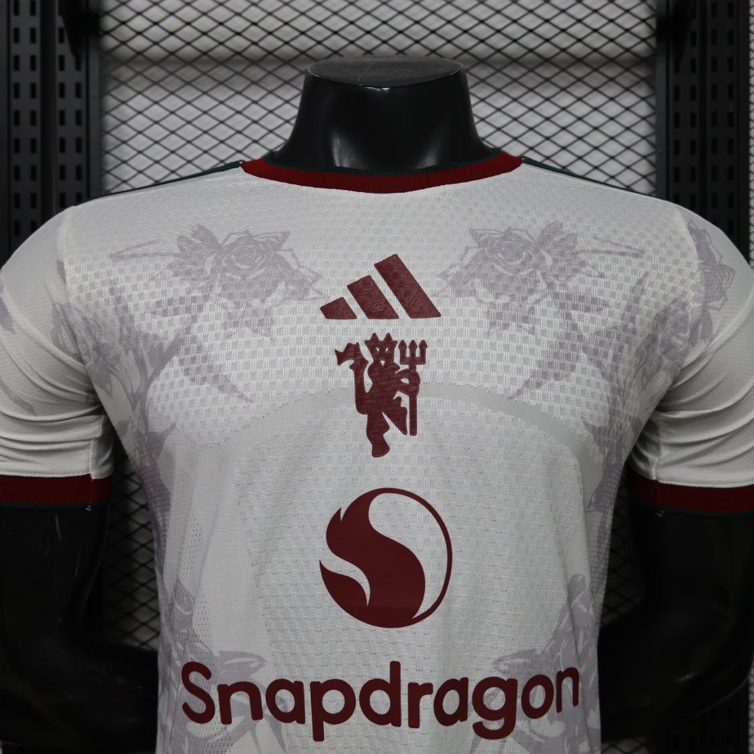 Manchester United "Rose Heritage" Limited Jersey