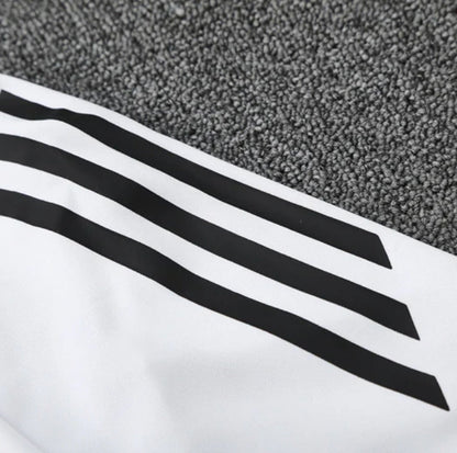 2025/2026 Manchester United White Tracksuit
