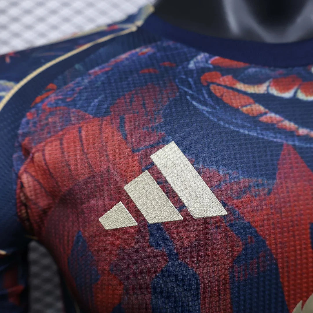 Manchester United "Ocean Crest" Limited Jersey