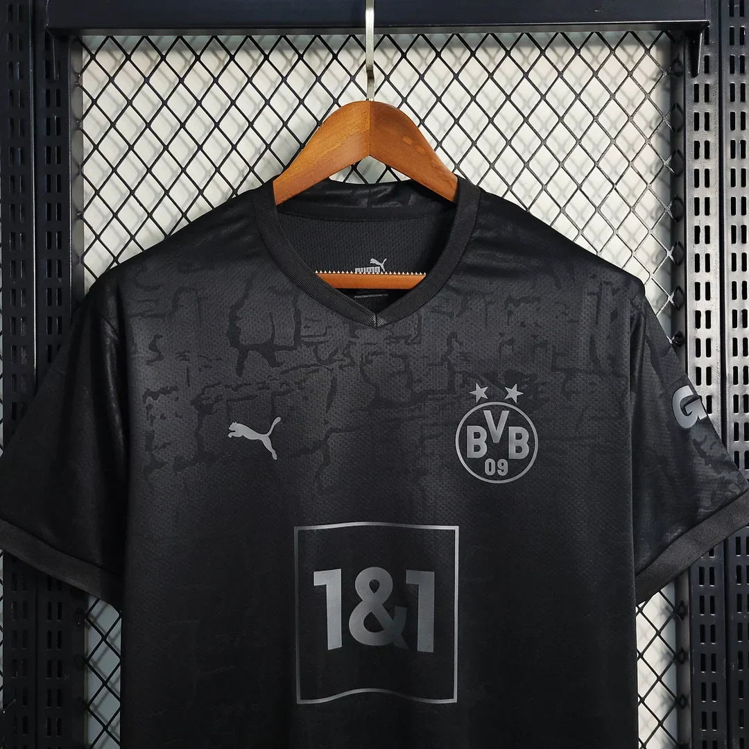 Borussia Dortmund "Blackout" Limited Jersey