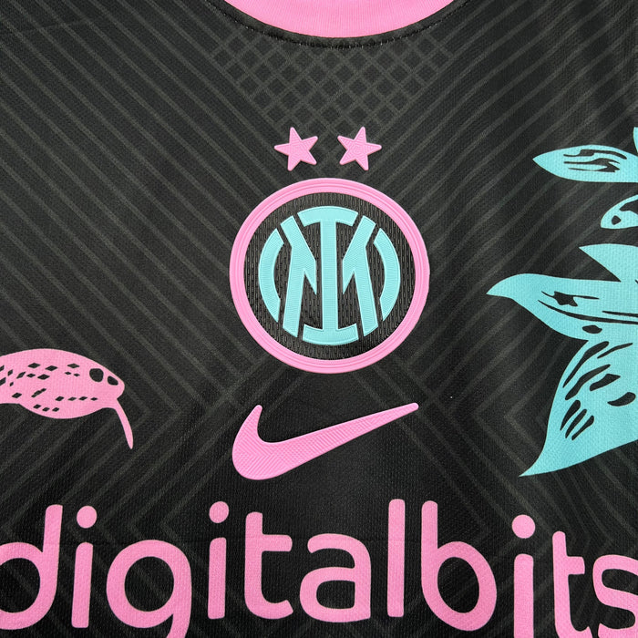 Inter Milan "Serpente Rosa" Limited Jersey